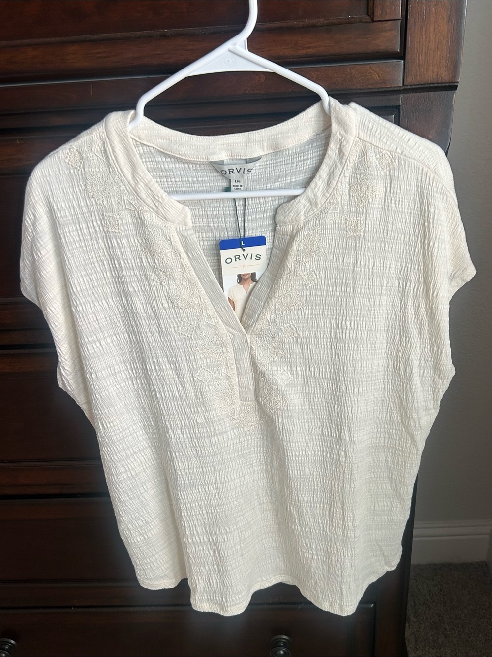 Orvis Cream Textured Split-Neck Short Sleeve Top